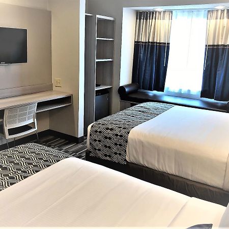 Microtel Inn & Suites By Wyndham Atlanta Buckhead Area מראה חיצוני תמונה