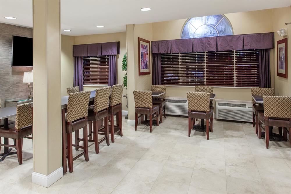 Microtel Inn & Suites By Wyndham Atlanta Buckhead Area מראה חיצוני תמונה