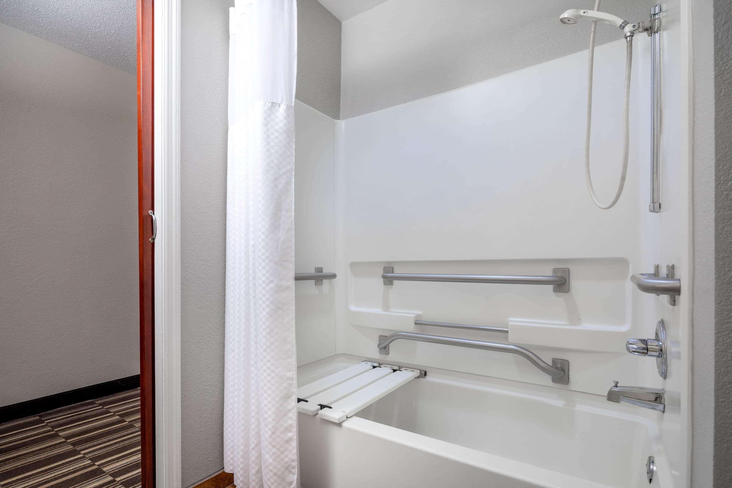 Microtel Inn & Suites By Wyndham Atlanta Buckhead Area מראה חיצוני תמונה