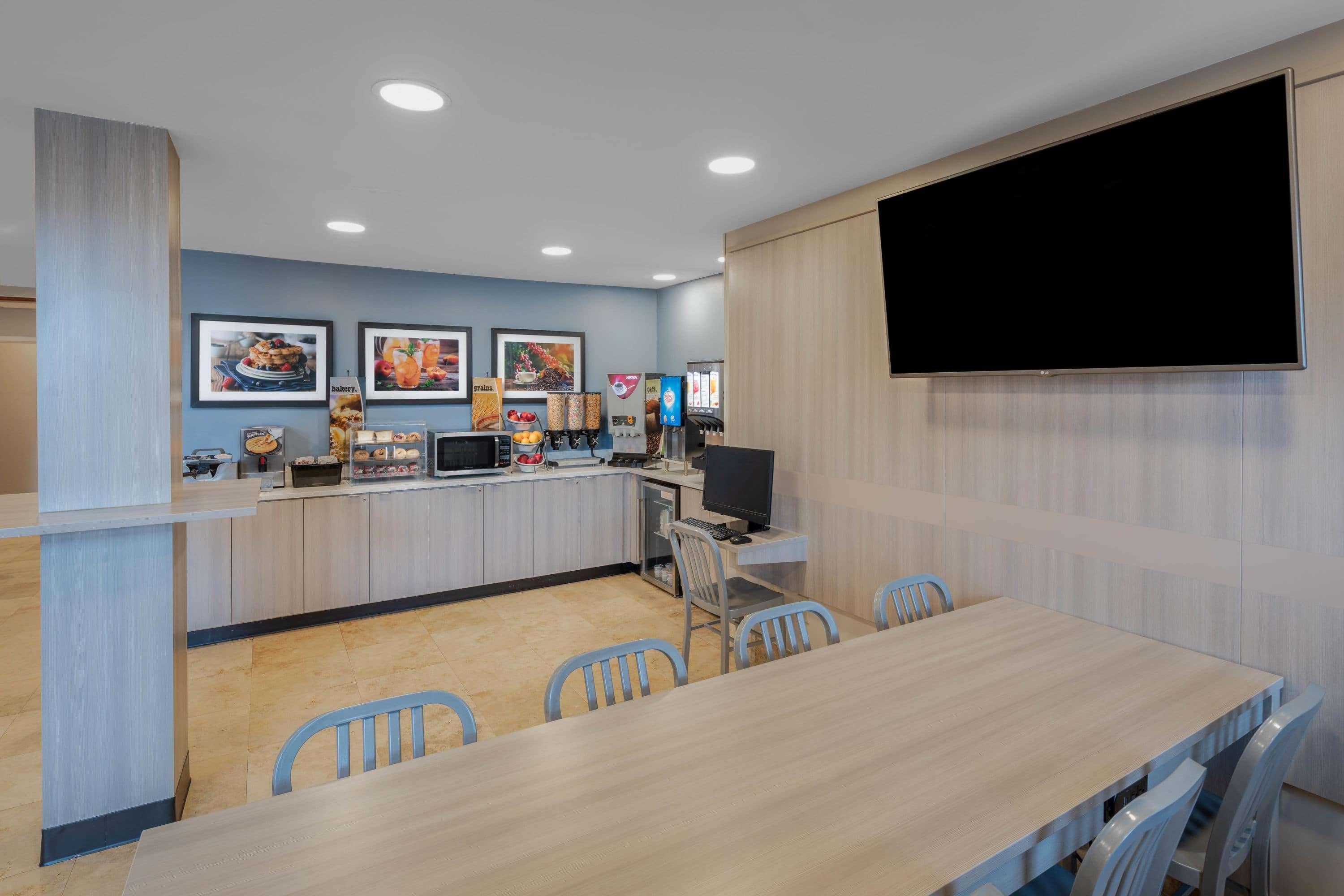 Microtel Inn & Suites By Wyndham Atlanta Buckhead Area מראה חיצוני תמונה