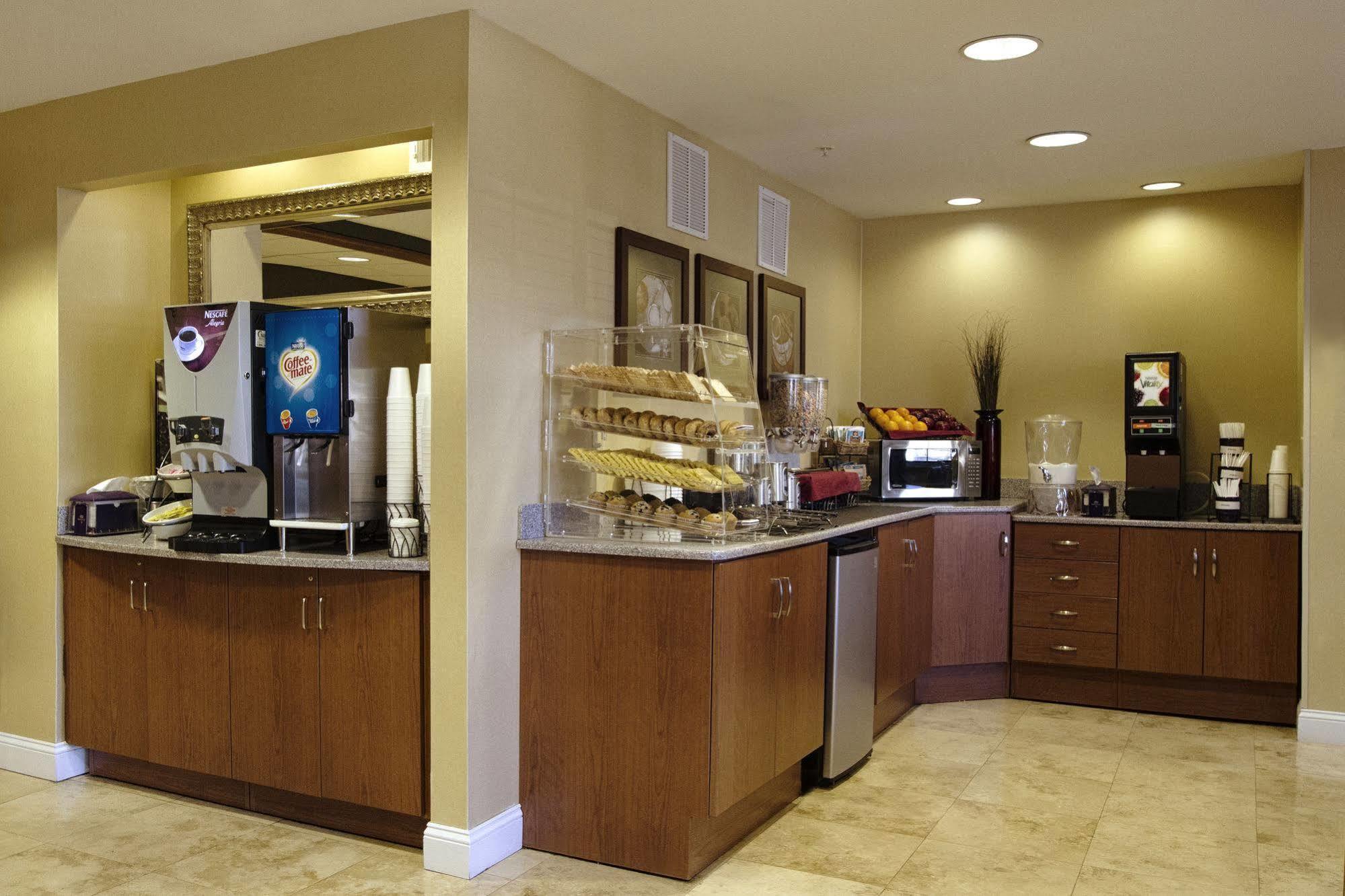 Microtel Inn & Suites By Wyndham Atlanta Buckhead Area מראה חיצוני תמונה