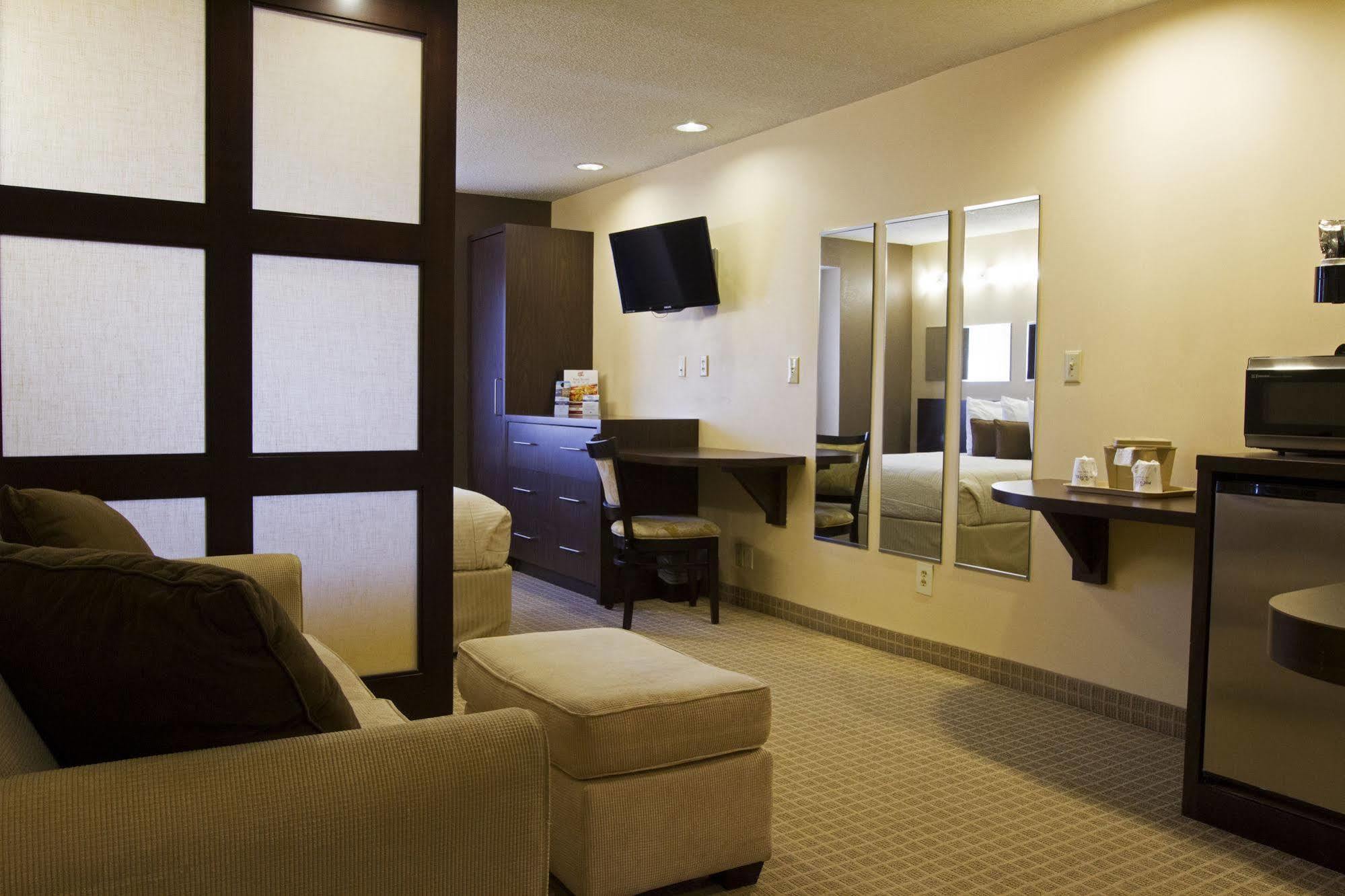 Microtel Inn & Suites By Wyndham Atlanta Buckhead Area מראה חיצוני תמונה